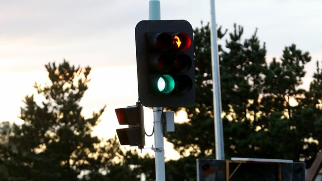 The Qld Government will upgrade intersections at Redcliffe, Strathpine ...