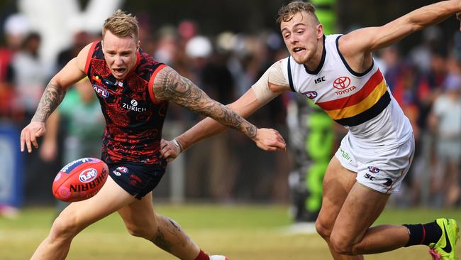 James Harmes and Hugh Greenwood go at it. Pic: AAP