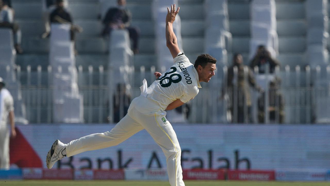 Australia's Josh Hazlewood bowls during the first day of the first Test cricket match between Pakistan and Australia at the Rawalpindi Cricket Stadium in Rawalpindi on March 4, 2022. (Photo by Aamir QURESHI / AFP)