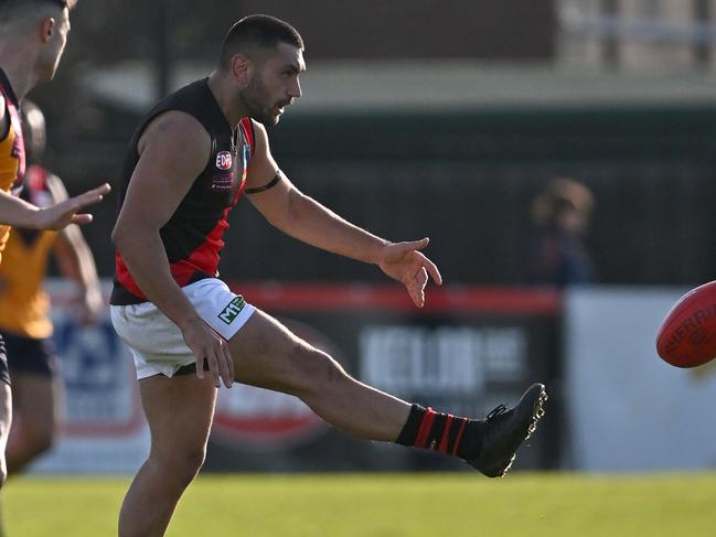 ‘Exceptional player’: Ex-VFL gun shows his class