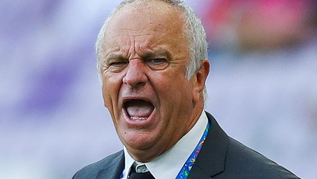 AL AIN, UNITED ARAB EMIRATES - JANUARY 06: Head coach Graham Arnold of Australia reacts during the AFC Asian Cup Group B match between Australia and Jordan at Hazza Bin Zayed Stadium on January 06, 2019 in Al Ain, United Arab Emirates. (Photo by Francois Nel/Getty Images)