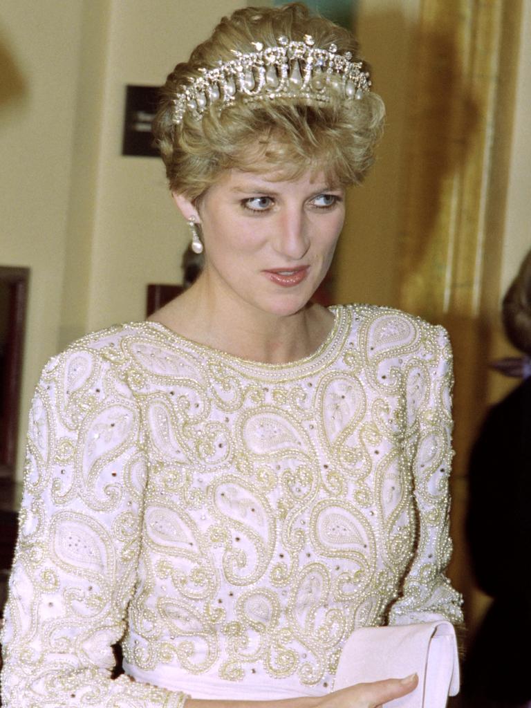 The Crown: Aussie actress Elizabeth Debicki cast as Princess Diana ...
