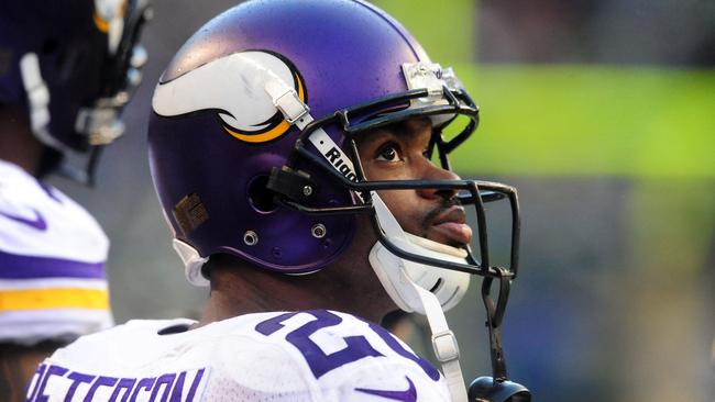 Adrian Peterson will play for the Vikings in Week 3.