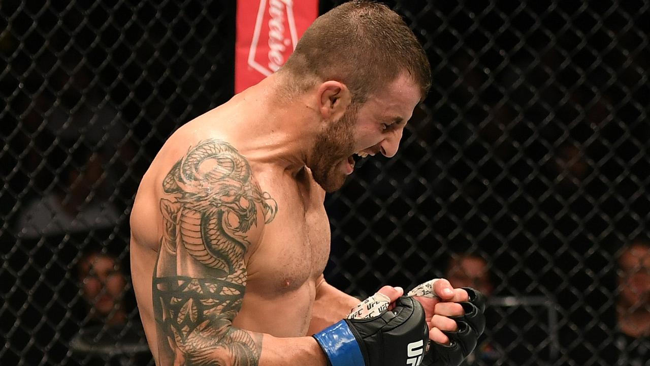 UFC 232: Chad Mendes knockout on the top of Alex Volkanovski’s ...