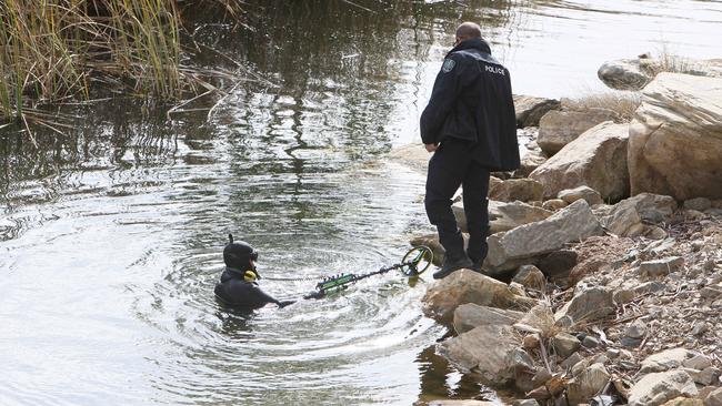 South Australian Major Crime, Star group, Water operations and local police officers conducting an extensive search of the Hutt River an area outside of Clare as part of Task Force Southern. Picture NCA NewsWire / Emma Brasier.