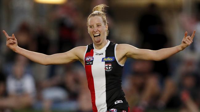 Kate Shierlaw took home the prize for the Saints in a tight vote count, edging out Bianca Jakobsson. (Photo by Dylan Burns/AFL Photos via Getty Images)