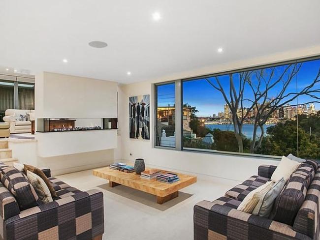 9 Balls Head Road, Waverton is expected to fetch more than $5.5 million.