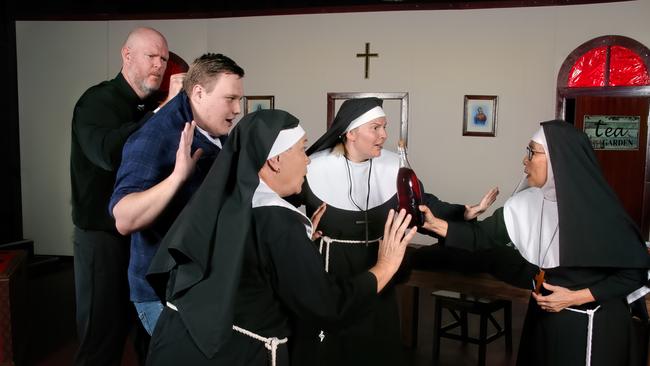 Aaron Kent, Dylan Kimber, Janelle Robson, Laura Jones and Debbie Yee rehearse for The Rondo Theatre production of Drinking Habits. Picture: Paul Barton