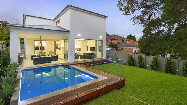 Strathfield home sells for $4.3 million | Daily Telegraph