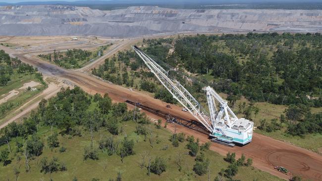 Caval Ridge's Dragline 18