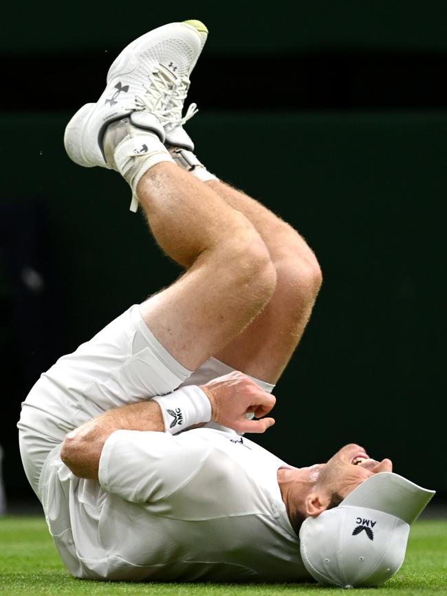 Andy Murray looked done. Photo by Mike Hewitt/Getty Images.