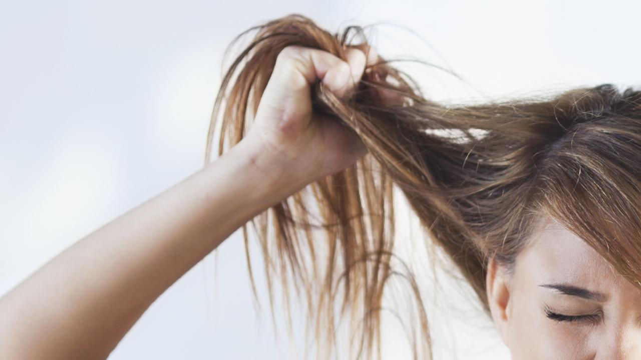 A woman pulled a worker’s hair in a fight at an Emerald salon.