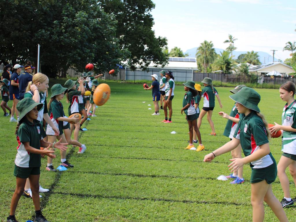 Mega Gallery: Adelaide Crows AFLW stars mix it with Whitfield State School  | Herald Sun