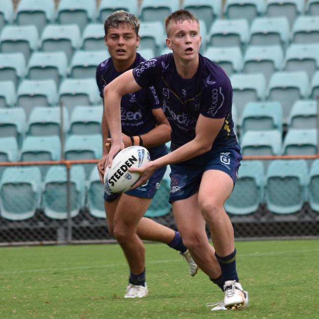 Harrison Hill passes from dummy half for Melbourne’s SG Ball Cup side last year.