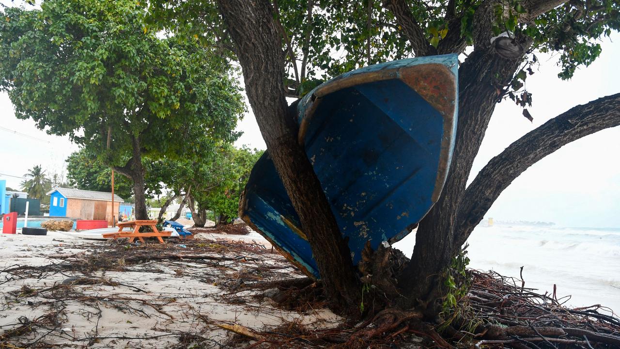 Deadly Beryl heads for Jamaica