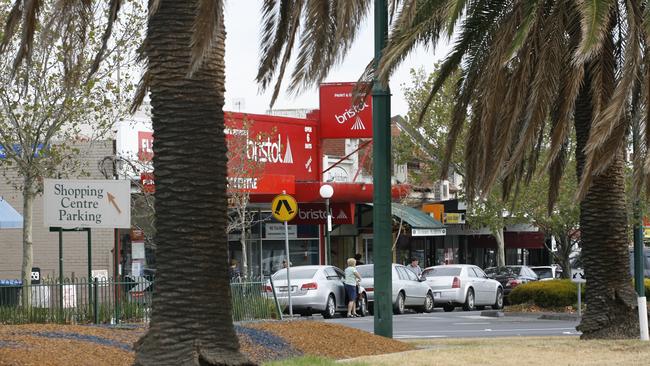 The palm trees are an Essendon landmark.