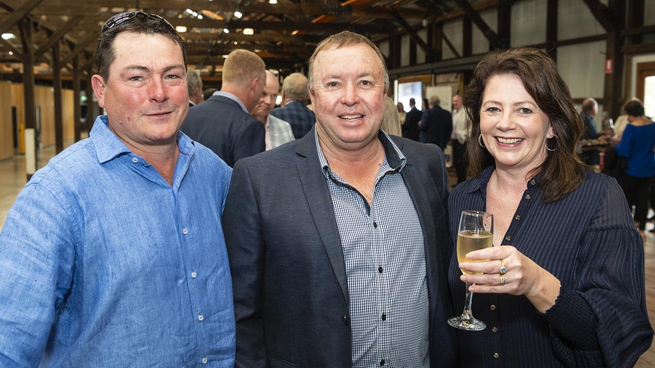 Nick Ruhle (left) with Ross and Leesa Sheppard at the slot holder draw luncheon for Mort and Co King of the Mountain, Friday, October 7, 2022. Picture: Kevin Farmer