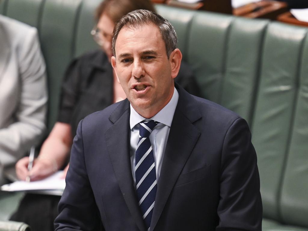 Labor taking middle road, says Treasurer
