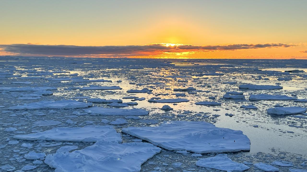 Antarctic sea ice: Chunk of ice size of Northern Territory vanishes ...