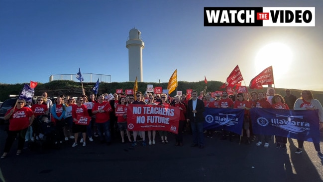 Teachers rally in Wollongong