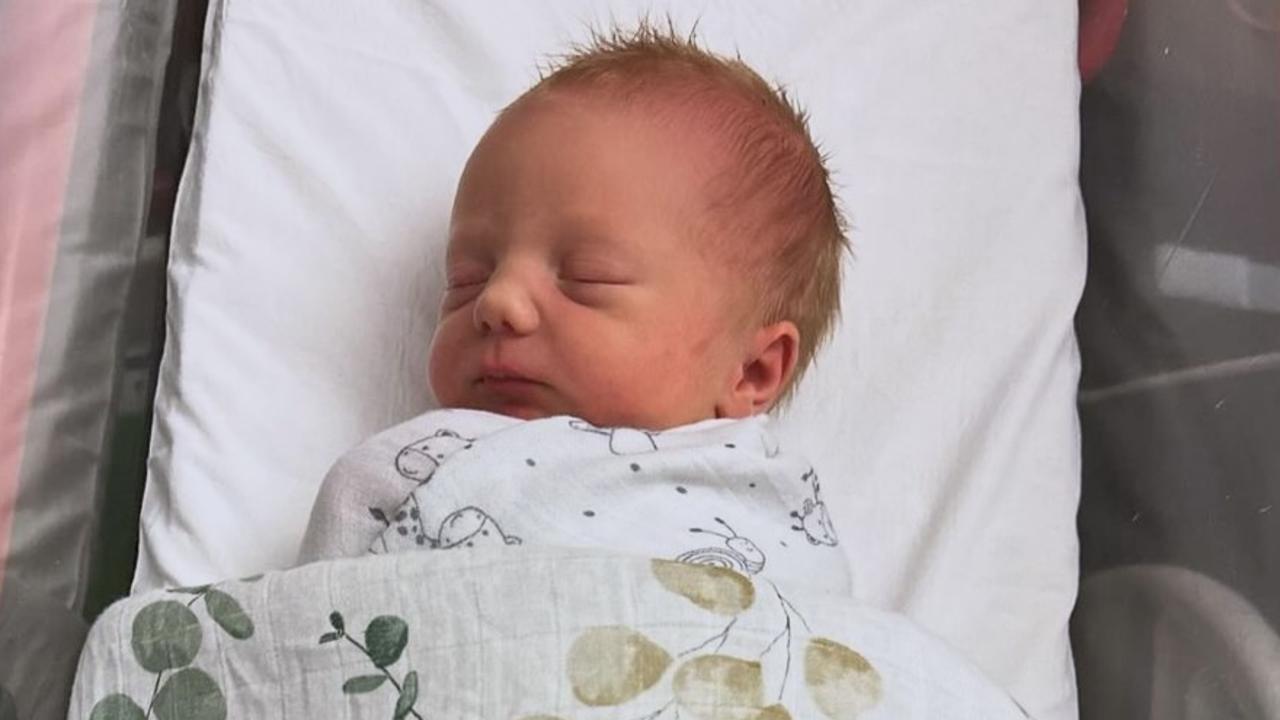 Magpies forward welcomes baby boy