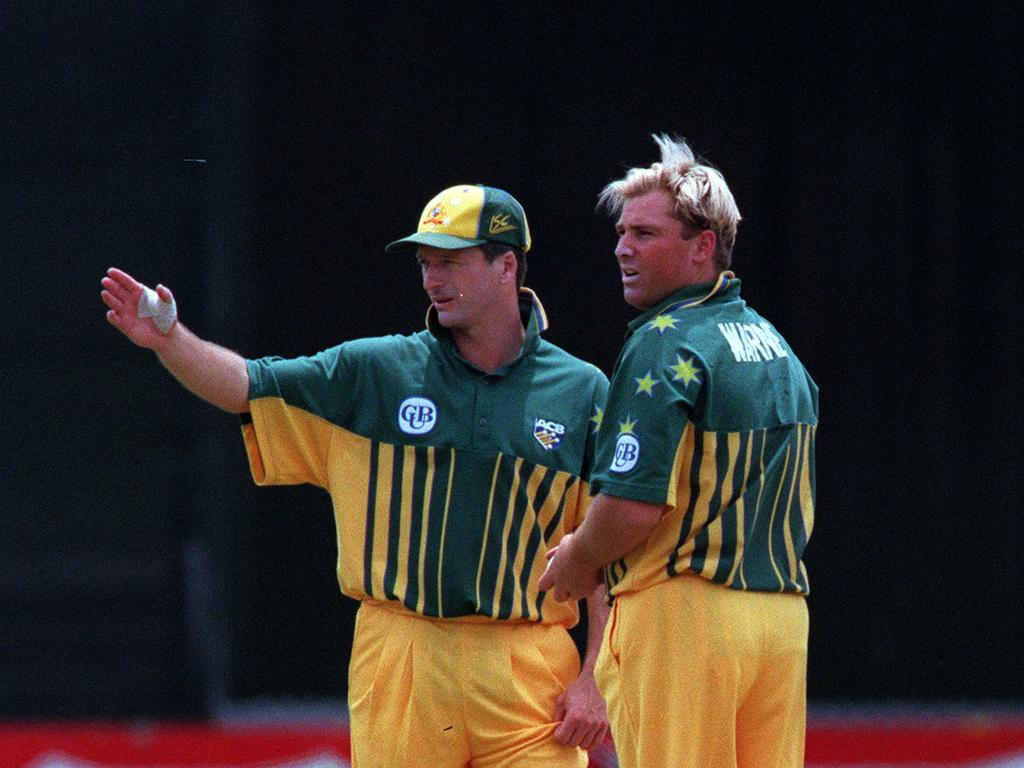 Steve Waugh and Shane Warne at Adelaide Oval.