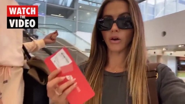 Insta-model scolds Jetstar after she held up Byron Bay flight