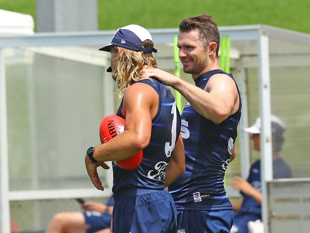 Bailey Smith chats with Patrick Dangerfield at training. Picture: Alison Wynd