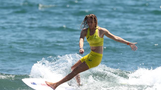 Stephanie Gilmore - Surfing (Photo by Ryan Pierse/Getty Images)
