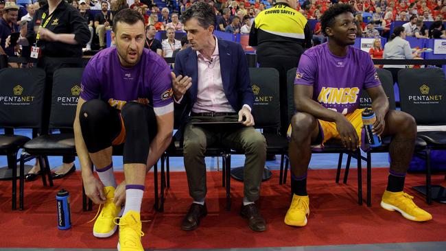 Andrew Bogut with Kings coach Will Weaver and teammate Jae'sean Tate. Picture: AAP