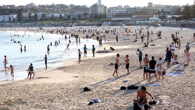 Less people around Bondi Beach at 4.21pm after police patrolled the area. Picture: Damian Shaw