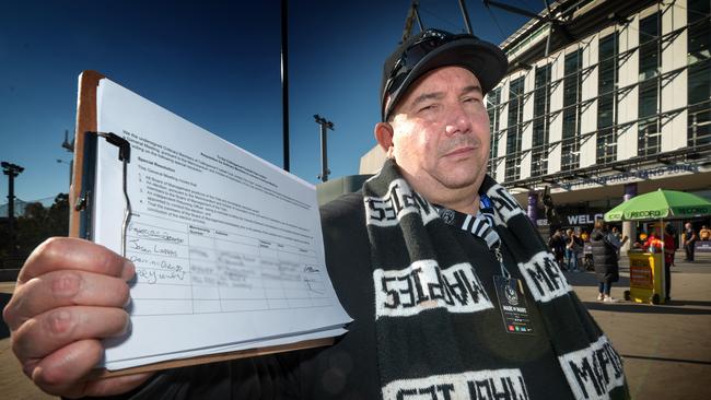 Petition organiser David Hatley says he won’t wait until the end of the season for a board spill at Collingwood. Picture: Tony Gough