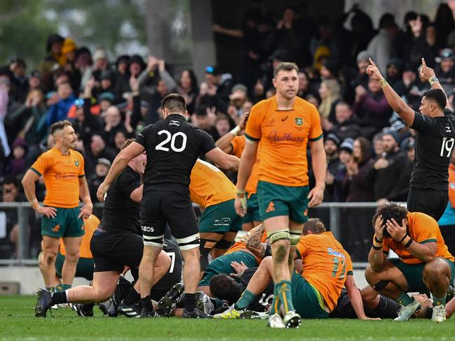 New Zealand players celebrate. Picture: Sanka Vidanagama / AFP.