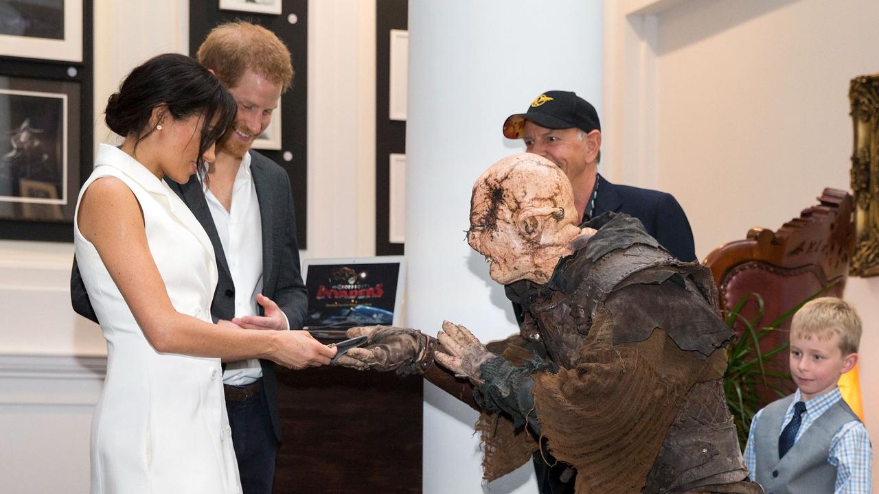 Not the typical meeting they’ve had throughout the tour so far. Picture: Hagen Hopkins/AFP