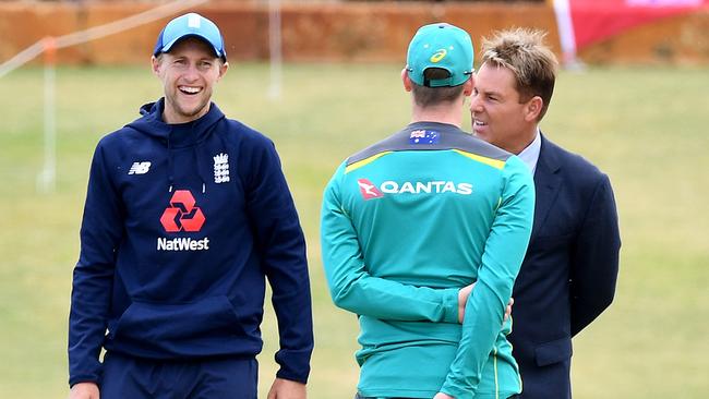 Steve Smith and Joe Root chat to Shane Warne.