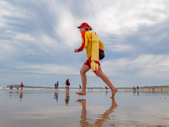 Victorians urged to be alert around water after horror year