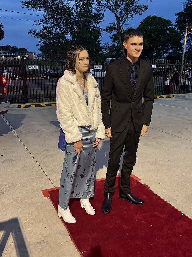 Maryborough State High School students arriving at their formal.