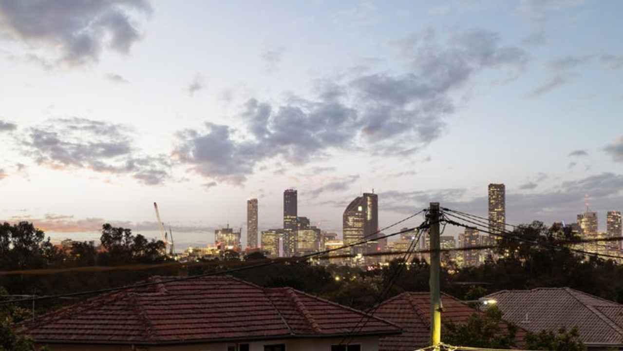 The view from 46 Ellington St, Tarragindi.