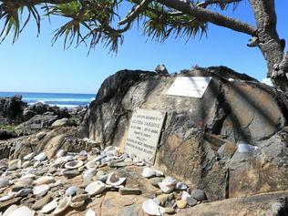 Council scraps beachside memorials