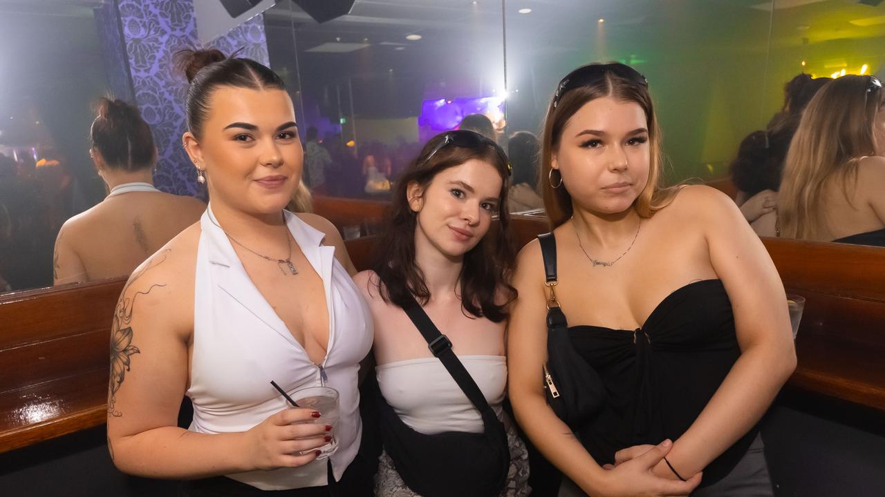 NIGHTSPOTTING: Maddie Salcole, Georgia Tymczyszyn and Maya Freeman at Cocktails Nightclub. Photo: Ricardo Lye.