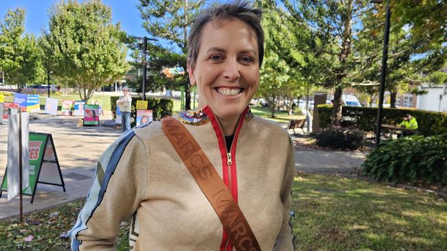 Pre-pollers in the seat of Groom in Toowoomba. Rachael voted for independent Suzie Holt.