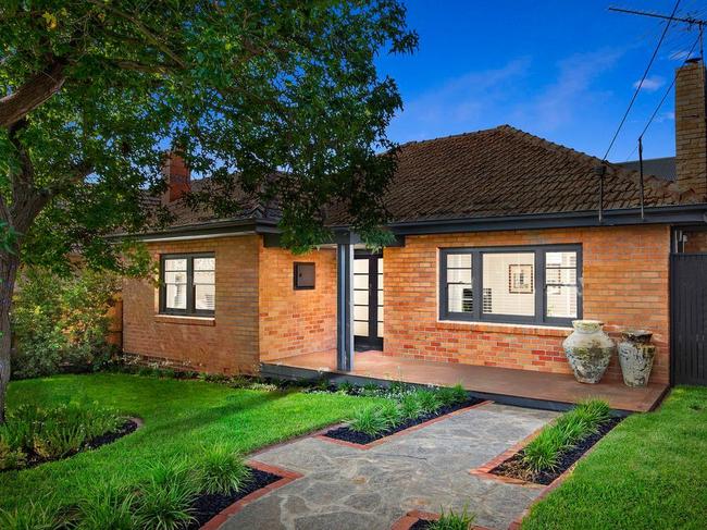 83 Nicholas St, Newtown, sold for $790,000.