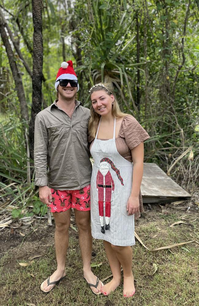 Mitch Campbell and Jenna Kate enjoying Christmas Day at Dundee Beach, 2022. Picture: Annabel Bowles