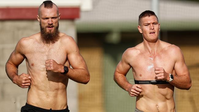 Tomlinson trains with Max Gawn in Rye over the AFL shutdown. Picture: Getty