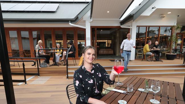 Jemma Ellis gets for the Robina Pavilion Christmas Markets. Picture: Glenn Hampson