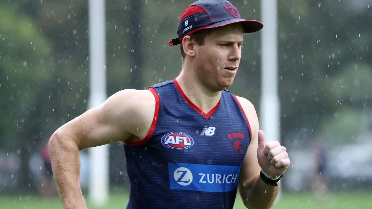 Lachie Hunter runs through the rain. Picture: Mark Stewart