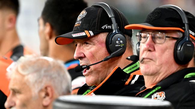 BRISBANE, AUSTRALIA - APRIL 01: Coach Tim Sheens of the Tigers looks frustrated as he is seen on the sidelines calling out instructions during the round five NRL match between Brisbane Broncos and Wests Tigers at Suncorp Stadium on April 01, 2023 in Brisbane, Australia. (Photo by Bradley Kanaris/Getty Images)