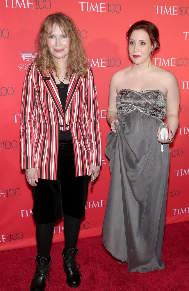 Mia Farrow (L) and daughter Dylan Farrow. Picture: AFP PHOTO / GETTY I