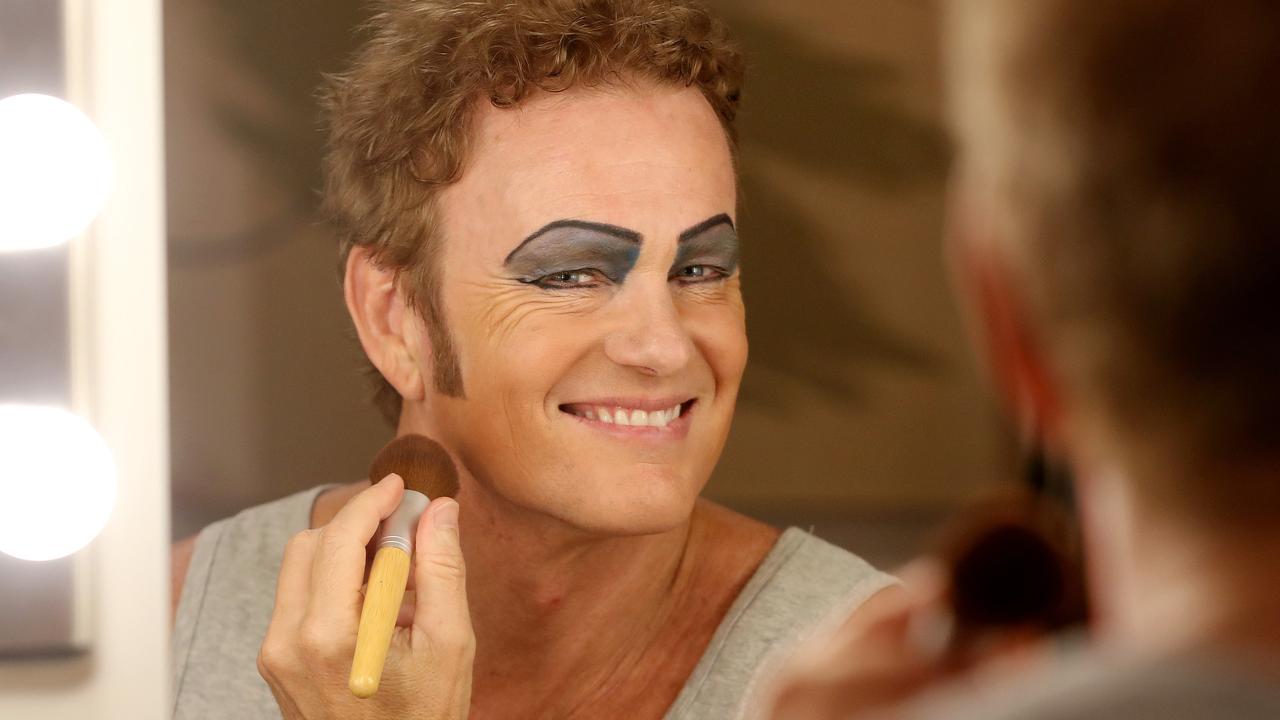 Craig McLachlan wants to take indecent assault charges ...