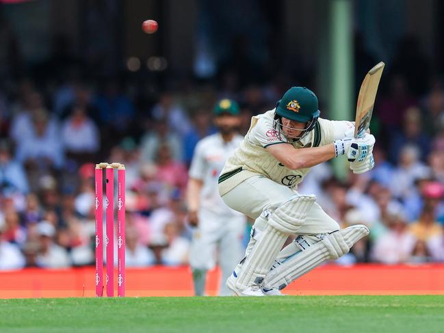 Pakistan attacked Steve Smith with short pitched bowling during their recent series in Australia. Picture: Mark Evans/Getty Images